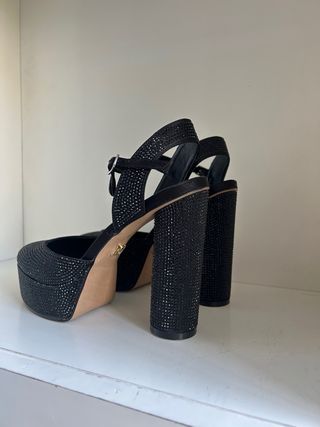 Scarpe con tacco e strass