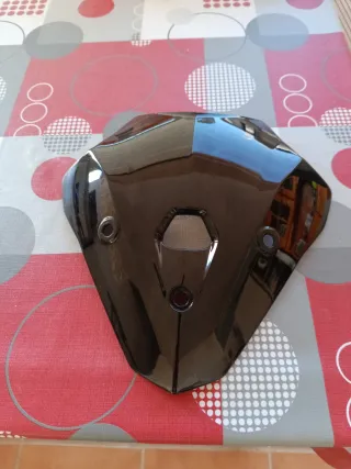 Cúpula BMW F900R Negra Brillante