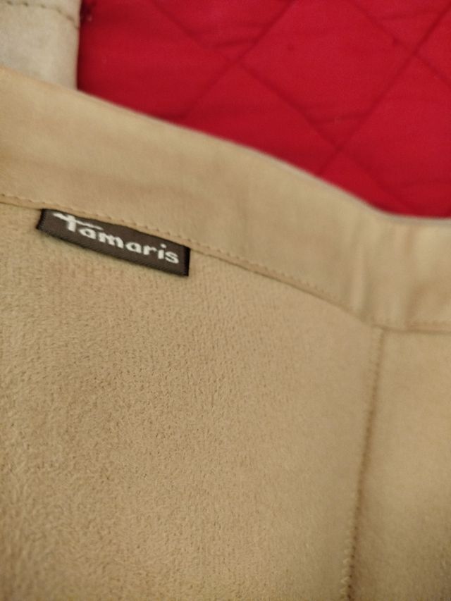 Stivali scamosciati beige nuovi