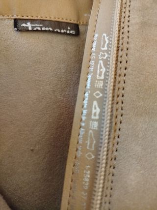 Stivali scamosciati beige nuovi