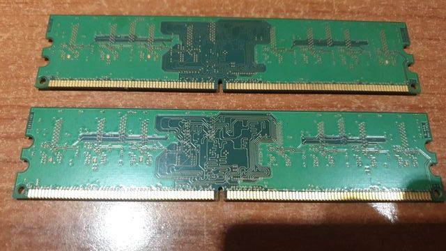 2x 1GB DDR2 Módulos RAM Hynix PC2-6400U