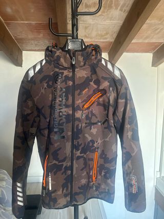 Chaqueta Geographical Norway
Camuflaje