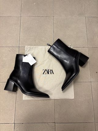 Botín Zara Tacón Ancho Negro/Marrón