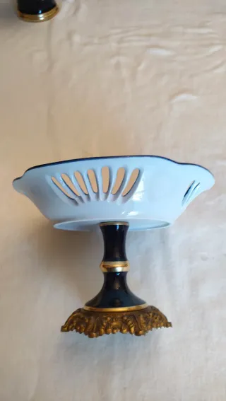 Alzatina in porcellana decorata Capodimonte