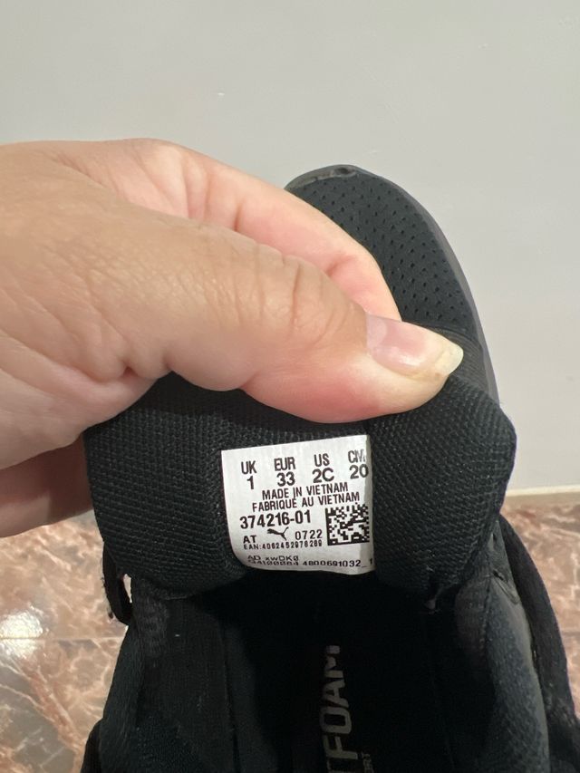 Zapatillas Puma niño negras