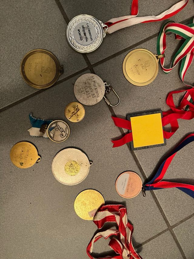 Lote de medallas deportivas