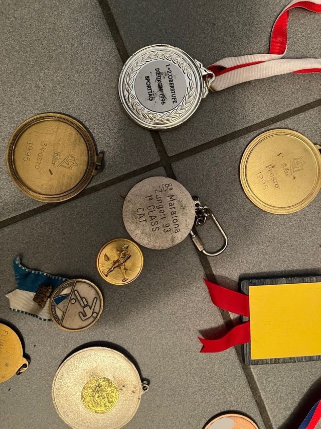 Lote de medallas deportivas