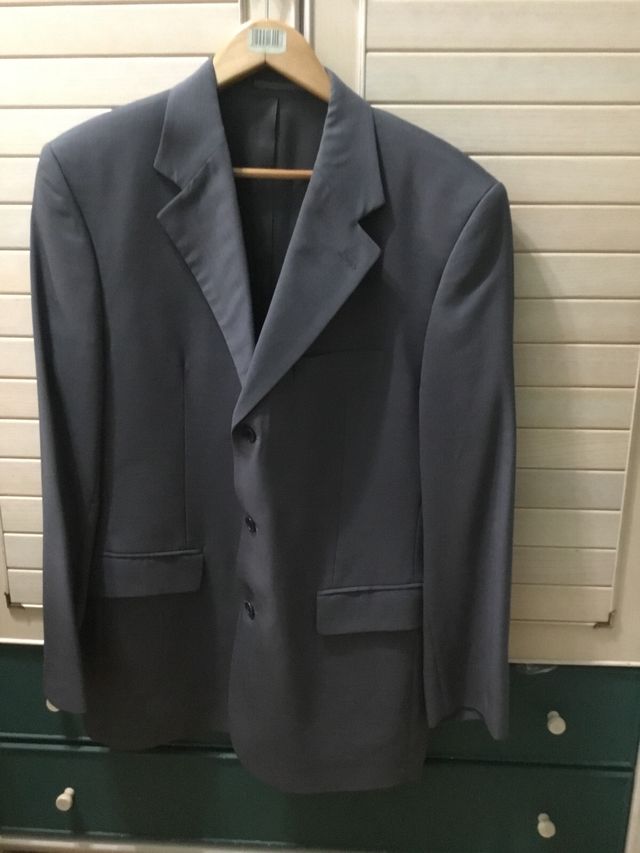 Traje de caballero gris