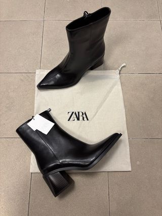 Botín Zara Tacón Ancho Negro