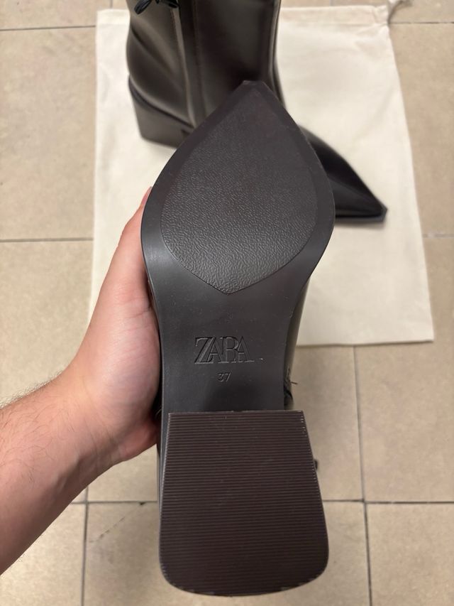 Botín Zara Tacón Ancho Negro