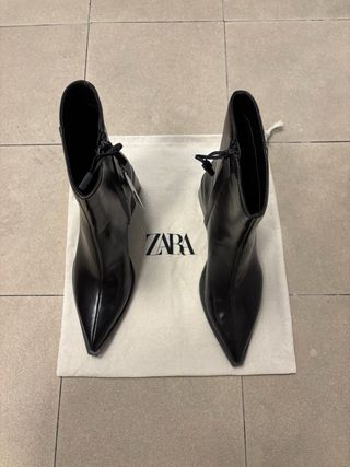 Botín Zara Tacón Ancho Negro