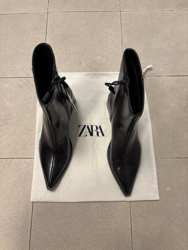 Botín Zara Tacón Ancho Negro