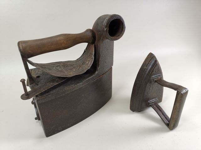 2 Planchas de Hierro Antiguas