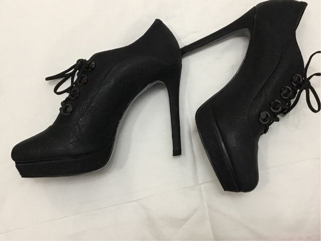 Zapatos Adolfo Dominguez Negros