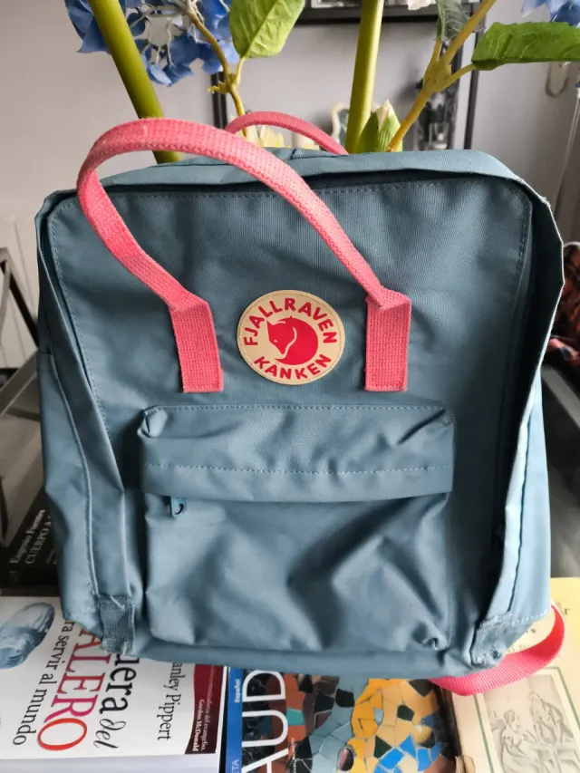 Mochila Fjallraven Kanken Azul y Rosa