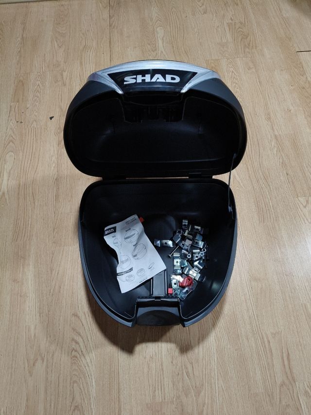 Baúl Moto Shad SH34 Negro