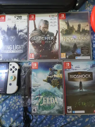 Nintendo Switch OLED Blanca y Negra