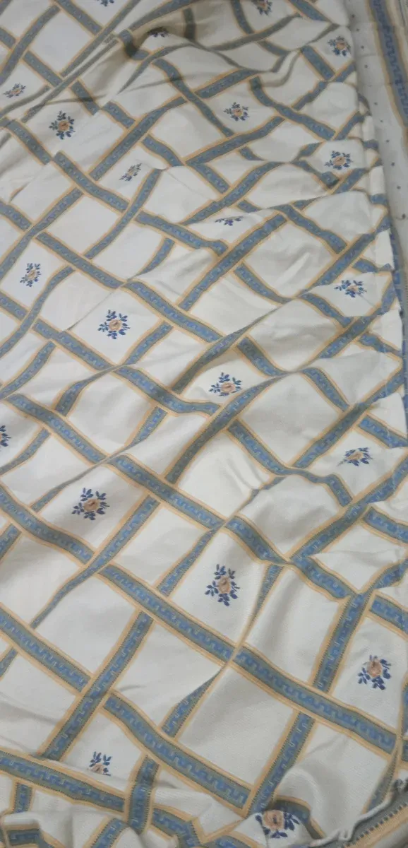 Edredón para cama 110 cm con volante.