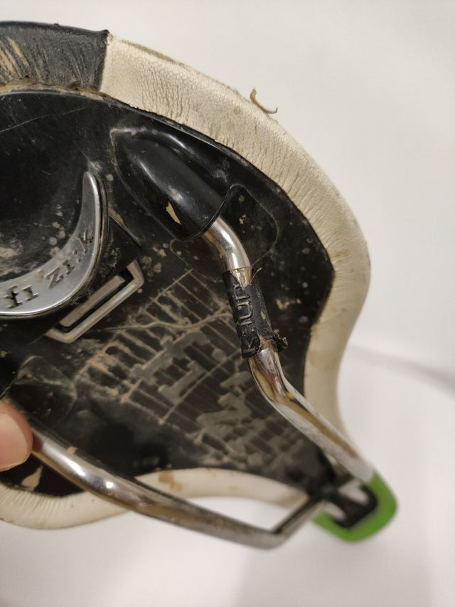 Sillín Fi'zi:k Tundra - Handmade Italy