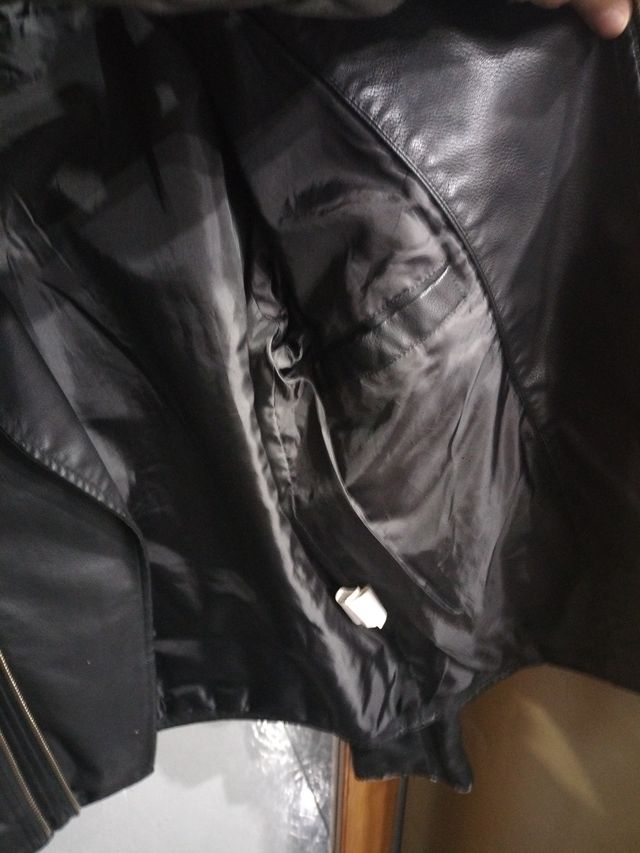 Chaqueta de poliuretano estilo para llevar moto.