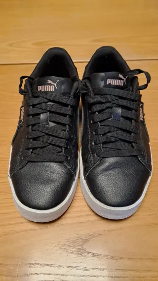 Scarpe Puma donna nere con particolari in oro rosa