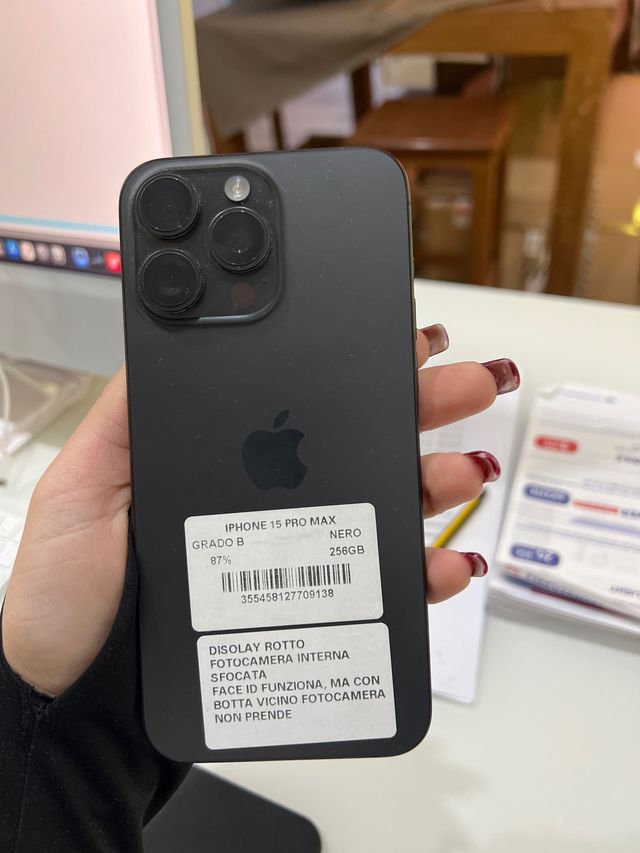 iPhone 15 Pro Max 256GB Nero Grado B