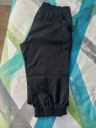 Pantalón Volcom goma cintura y tobillo hombre