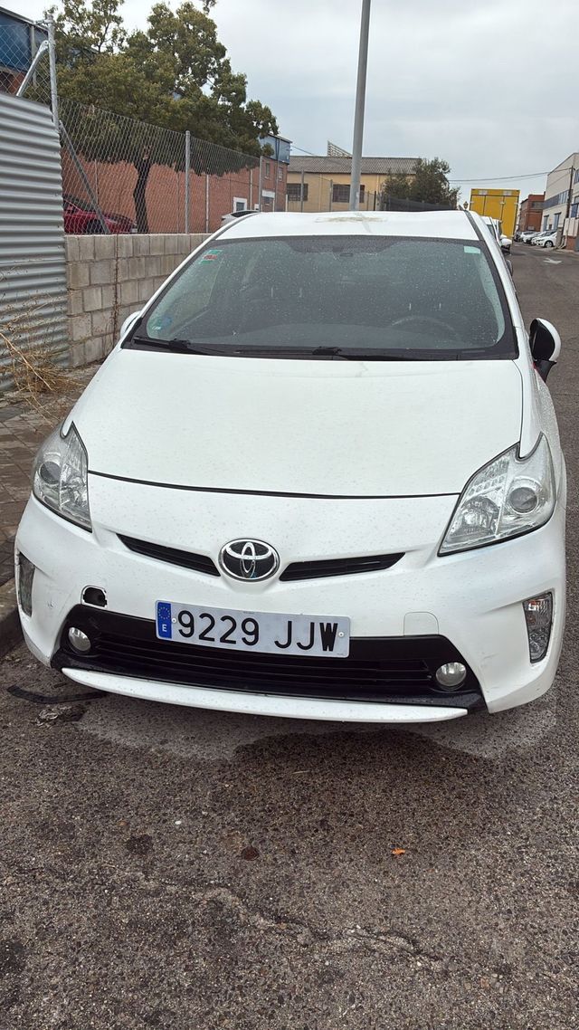 Toyota Prius 2015