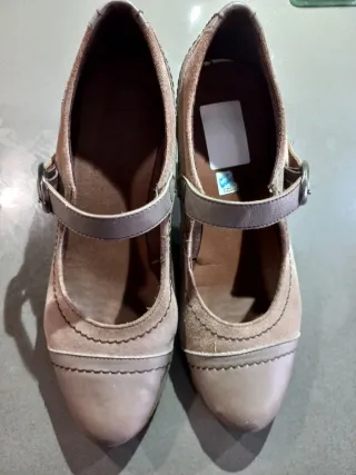 Zapatos Pitillos Piel Beige/Marrón Talla 39