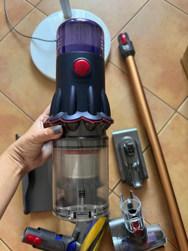 Dyson V12 Detect Slim Absolute – completo y en per