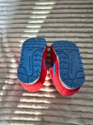 Sneakers Nike rosse per bambino/bambina