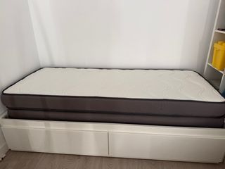 Diván Cama Ikea Gris y Blanco