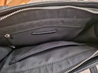 Bolso de rafia beige con volantes