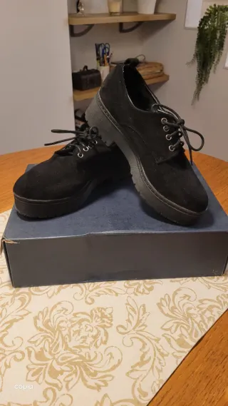 Zapatos plataforma negros con cordones