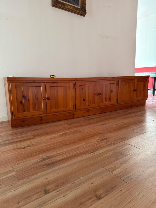 Aparador de madera maciza