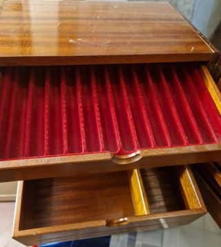 Mobile portapenne in legno 