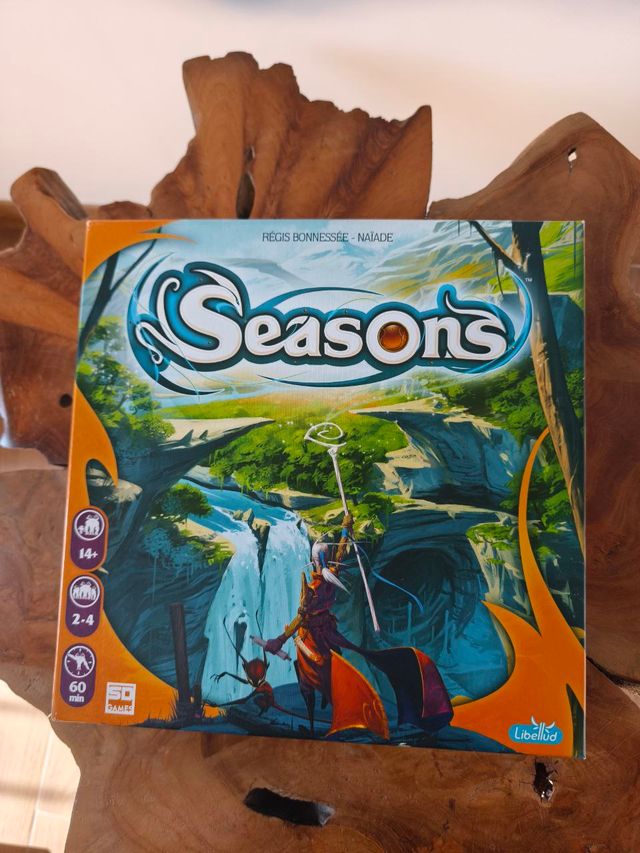 Seasons Castellano Juego de Mesa