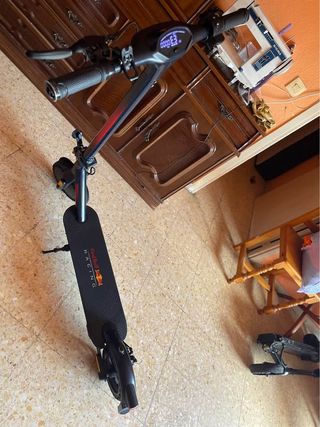 Patinete Eléctrico Red Bull Racing