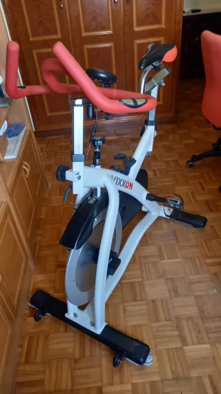 Bicicleta Spinning Vixxon SXM1-Pro