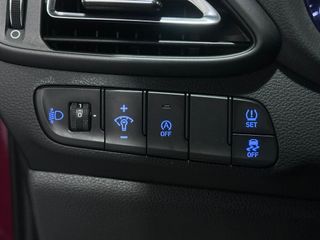 Hyundai i30 Klass SLX 1.5 DPI 110 5p