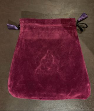 Sacchetto tarocchi in velluto viola con triquetra