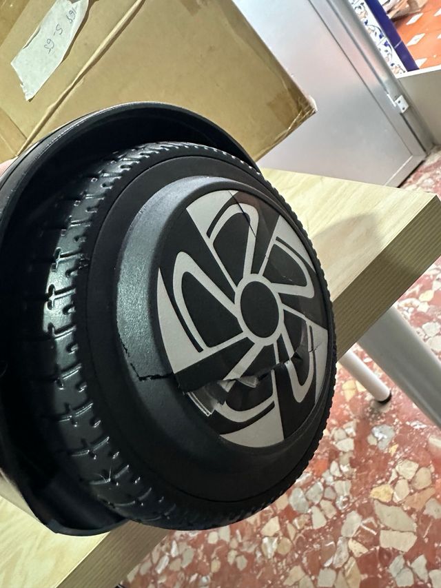 Patinete eléctrico negro