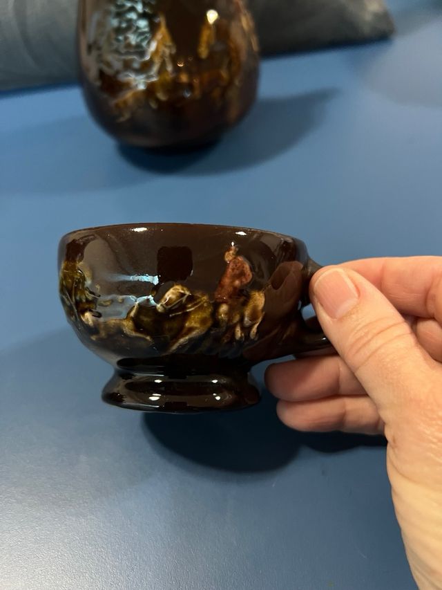 Juego de café de colección ecuestre años 50”