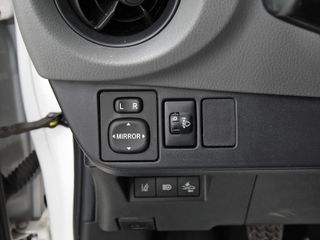 Toyota Yaris 2019 BUSSINES