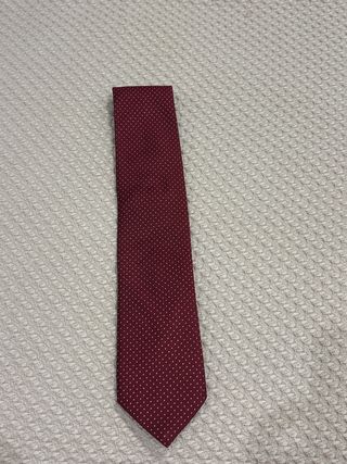 Corbata Carolina Herrera BURDEOS Lunaresu