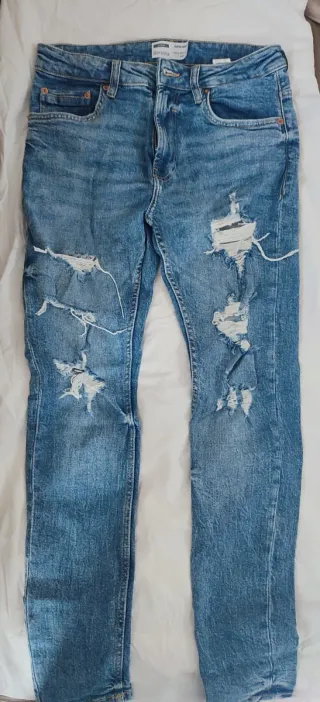 Pantalón vaquero Bershka Roto Talla M