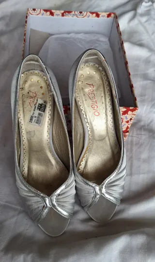 Zapatos de ceremonia Prestigio plateados talla 38
