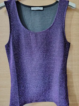 Top fiesta tirantes brillante morado Talla S