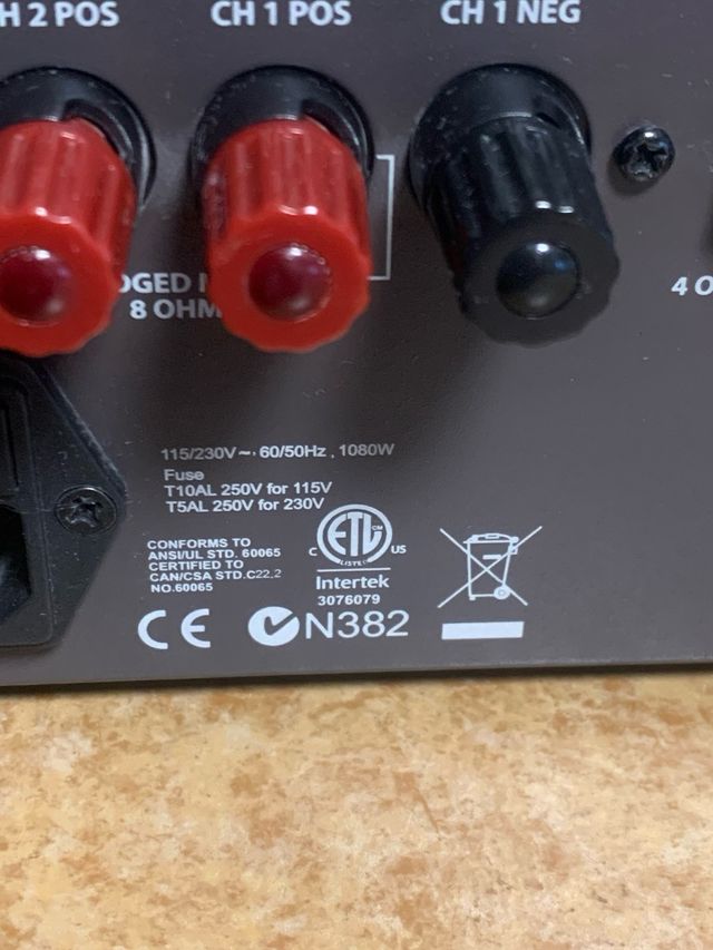 Amplificador Samson SERVO 600