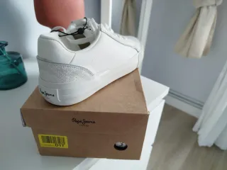 Zapatillas Pepe Jeans Blancas y Plateadas Nuevas